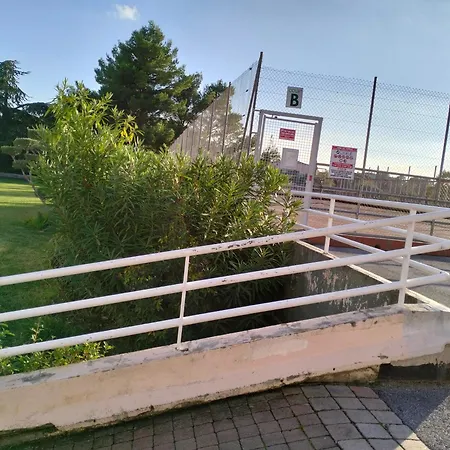 Le Lagon Bleu Borneo דירה Fréjus